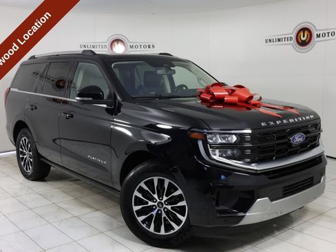 Used 2025 Ford Expedition Platinum AWD/4WD image 1