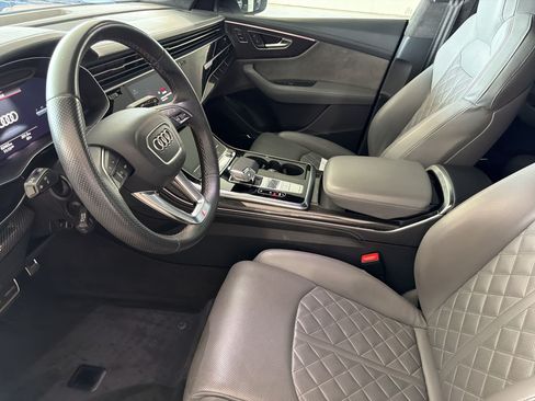 Used 2021 Audi SQ8 Prestige w/ Prestige Package AWD/4WD image 4