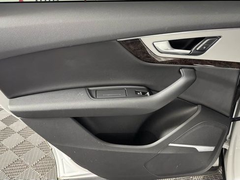 Used 2019 Audi Q7 2.0T Premium Plus AWD/4WD image 33