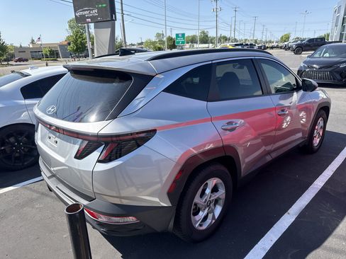 Used 2022 Hyundai Tucson SEL FWD image 3
