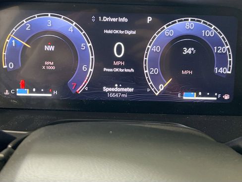 Used 2023 Jeep Grand Cherokee Laredo w/ Luxury Tech Group I image 12