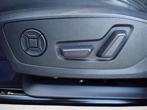 Used 2021 Audi Q3 2.0T Premium w/ Convenience Package image 12