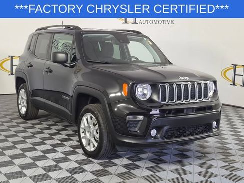 Used 2023 Jeep Renegade Latitude w/ Premium Group AWD/4WD image 2
