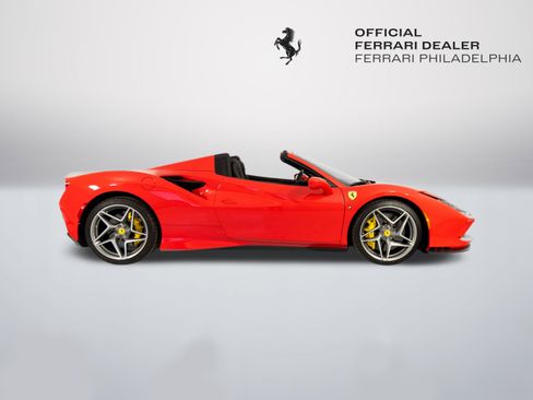 Certified 2022 Ferrari F8 Tributo image 8