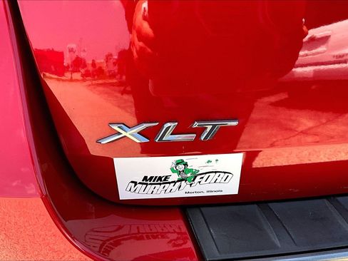 Used 2024 Ford Explorer XLT w/ Equipment Group 202A AWD/4WD image 8