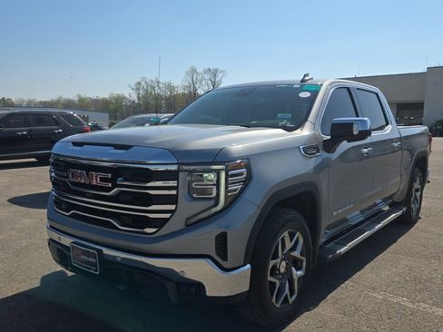 Used 2023 GMC Sierra 1500 SLT w/ SLT Premium Plus Package image 8