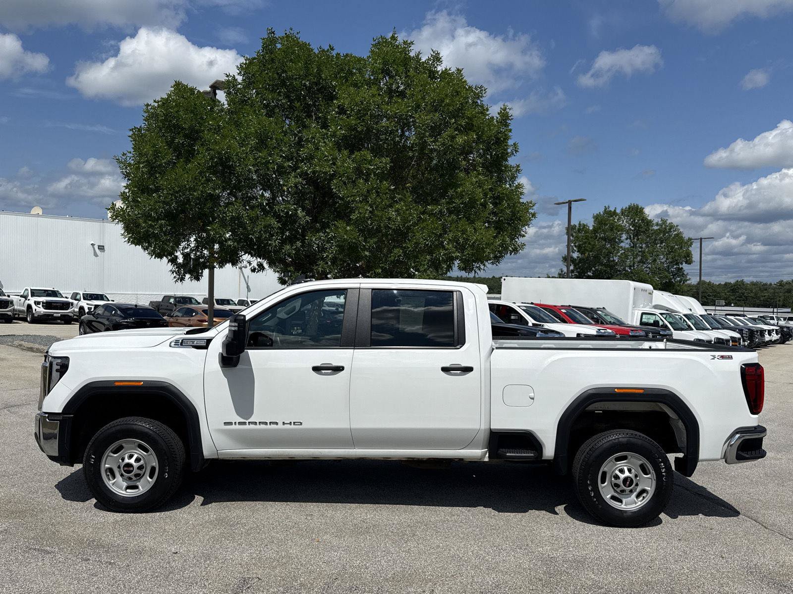 Used 2025 GMC Sierra 2500 Pro w/ Convenience Package AWD/4WD image 5