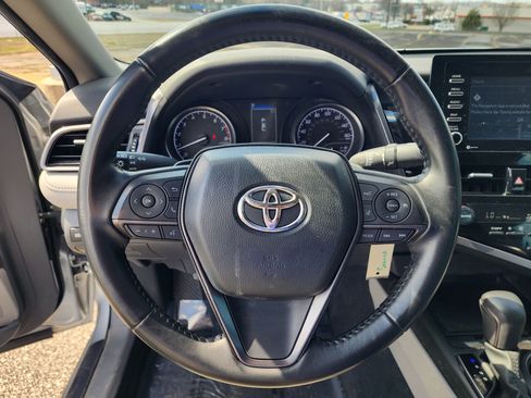 Used 2023 Toyota Camry SE image 22