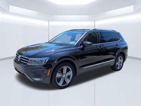 Used 2018 Volkswagen Tiguan SEL Premium FWD image 8