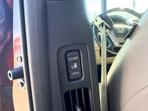 Used 2019 Honda Odyssey EX-L image 20