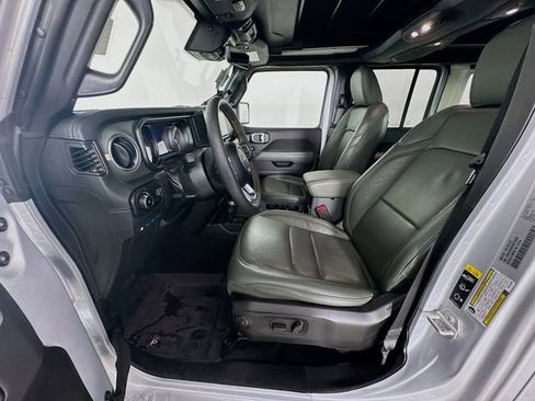 Used 2024 Jeep Wrangler High Altitude AWD/4WD image 25