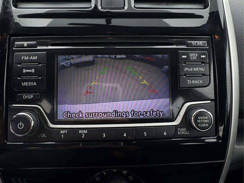 Used 2018 Nissan Versa Note SV image 14