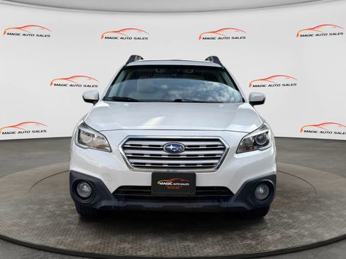 Used 2017 Subaru Outback 2.5i Premium image 2