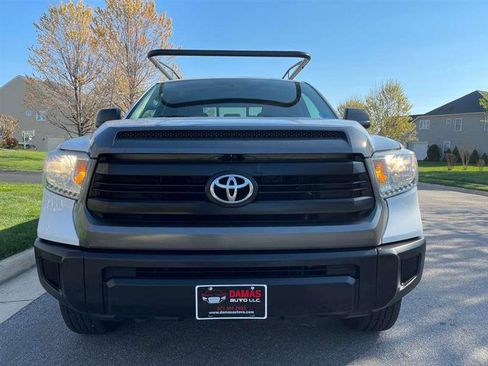Used 2017 Toyota Tundra SR AWD/4WD image 40
