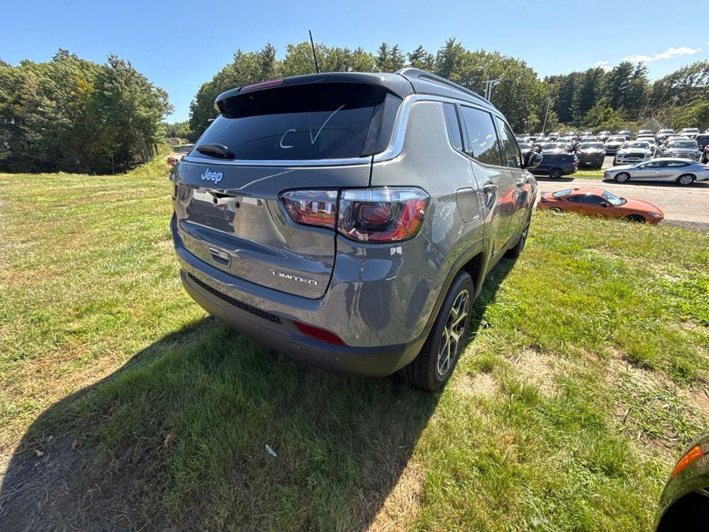 New 2026 Jeep Compass Limited AWD/4WD image 5