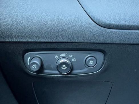 Certified 2023 Buick Encore GX Select AWD/4WD image 22