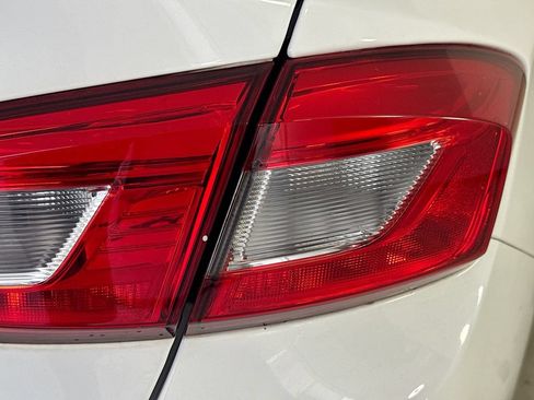 Used 2018 Chevrolet Cruze LS FWD image 29