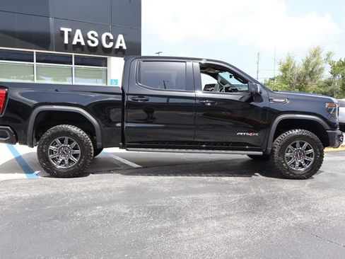 New 2026 GMC Sierra 1500 AT4X AWD/4WD image 9