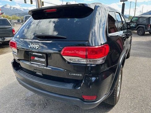 Used 2017 Jeep Grand Cherokee Laredo image 19