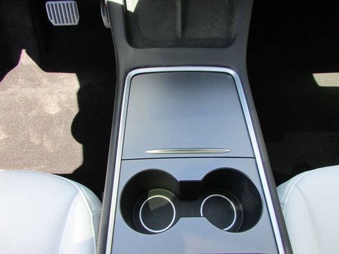 Used 2023 Tesla Model 3 Standard Range RWD image 27