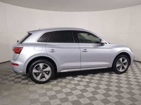 Used 2022 Audi Q5 2.0T Premium Plus w/ Premium Plus Package image 4