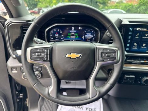 Used 2023 Chevrolet Silverado 1500 LT AWD/4WD image 58