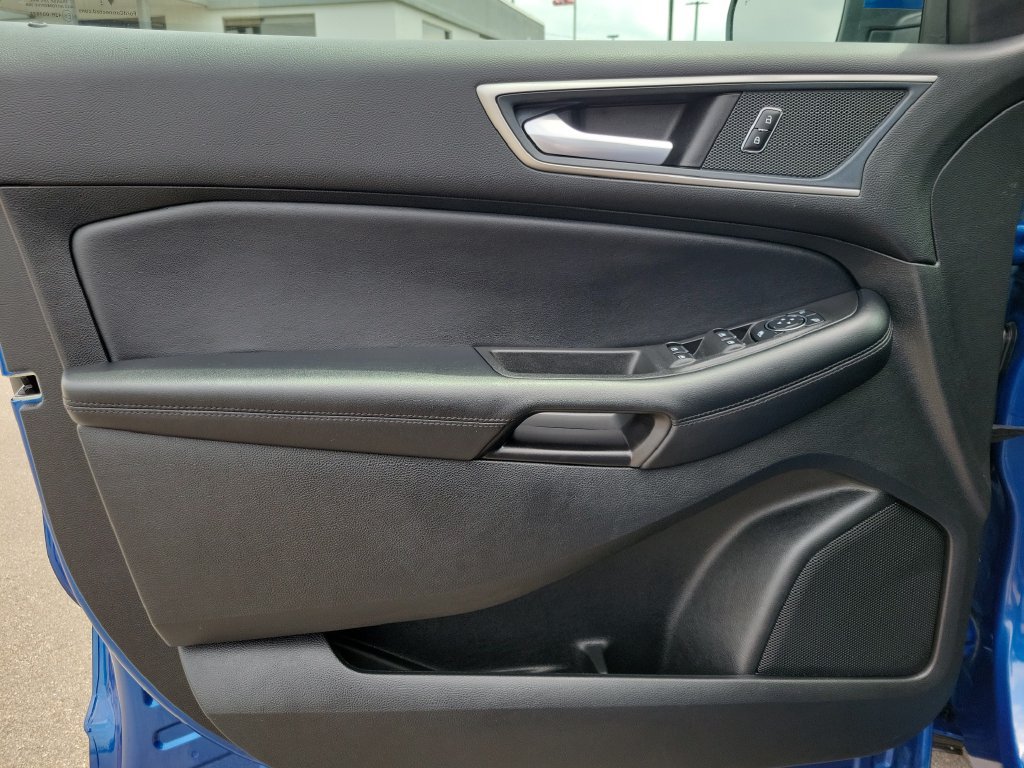 Used 2024 Ford Edge SEL w/ Convenience Package AWD/4WD image 17