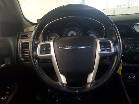 Used 2013 Chrysler 200 Touring FWD image 16
