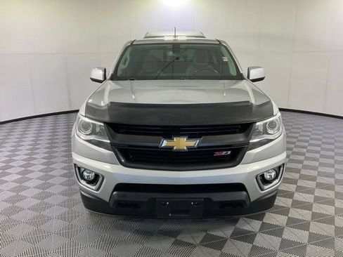 Used 2018 Chevrolet Colorado Z71 AWD/4WD image 2
