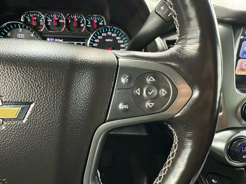Used 2018 Chevrolet Suburban Premier image 25