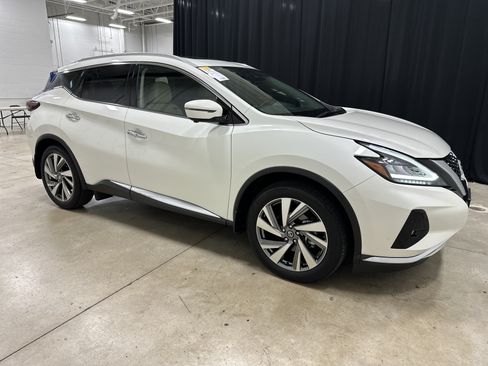 Used 2020 Nissan Murano SL w/ Moonroof Package AWD/4WD image 2