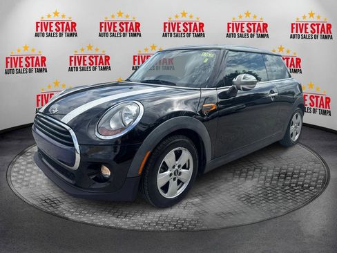 Used 2017 MINI Cooper 2-Door Hardtop FWD image 3