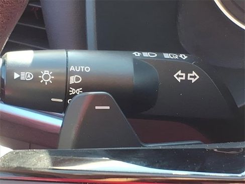 Used 2023 Nissan Rogue SV image 13