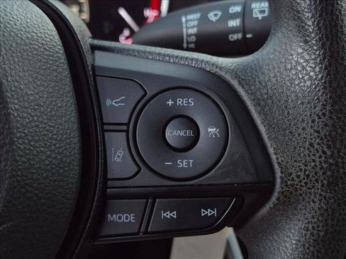 Used 2024 Toyota RAV4 LE FWD image 15