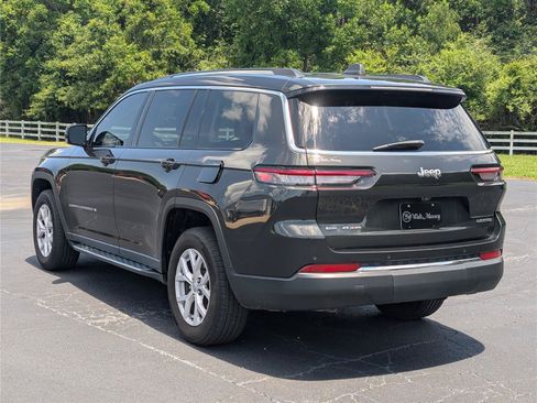 Used 2022 Jeep Grand Cherokee L Limited AWD/4WD image 3
