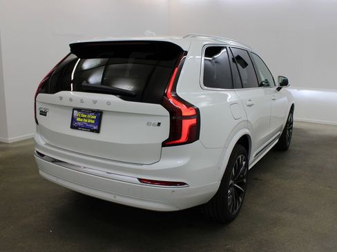 New 2026 Volvo XC90 B6 Ultra w/ Lounge Package AWD/4WD image 5