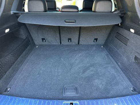 Certified 2025 Porsche Cayenne AWD/4WD image 16