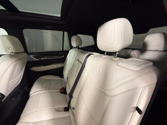Used 2020 Cadillac XT6 Sport AWD/4WD image 25