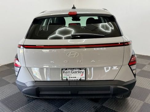 Certified 2024 Hyundai Kona SE AWD/4WD image 10