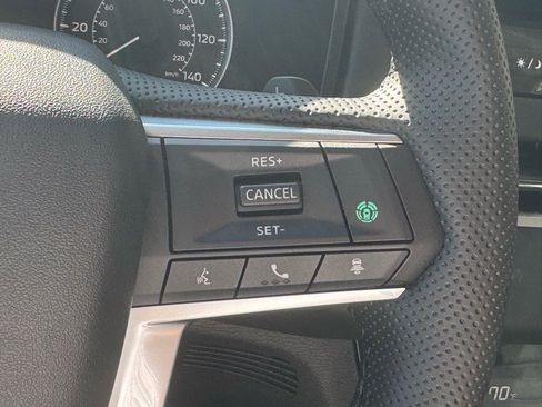 New 2025 Mitsubishi Outlander SE image 27