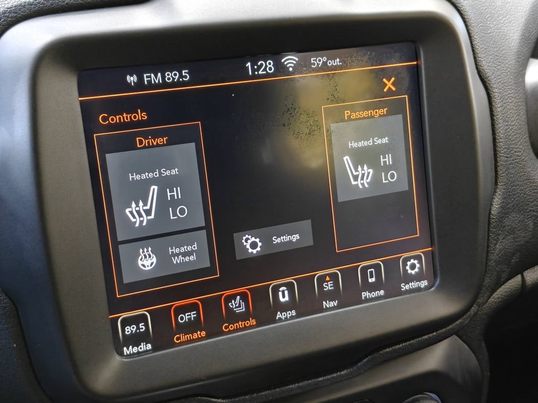 Used 2021 Jeep Renegade Limited AWD/4WD image 27