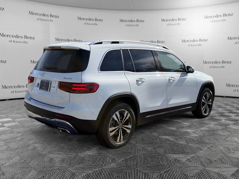 Used 2026 Mercedes-Benz GLB 250 4MATIC image 5