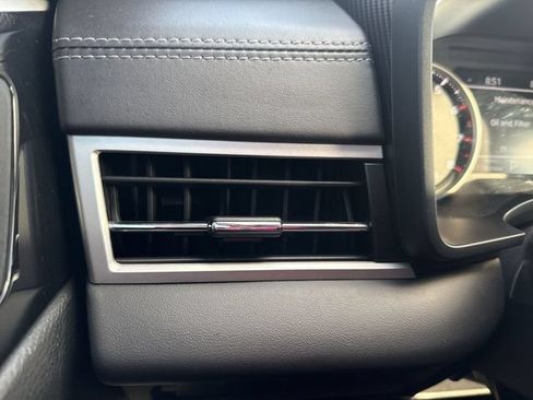 Used 2024 Mitsubishi Outlander SE FWD image 10