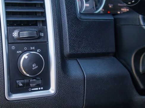 Used 2018 RAM 1500 Limited AWD/4WD image 25