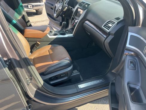 Used 2011 Ford Explorer Limited w/ 301A Rapid Spec Order Code image 40