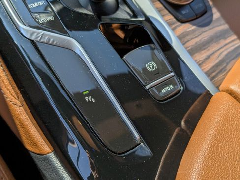 Used 2023 BMW 530i w/ M Sport Package image 33