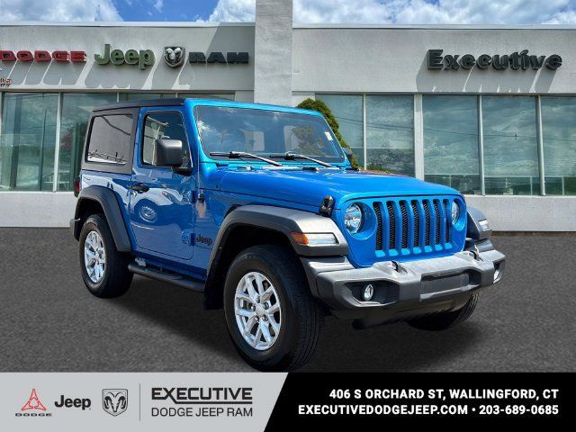 Used 2023 Jeep Wrangler Sport AWD/4WD image 5