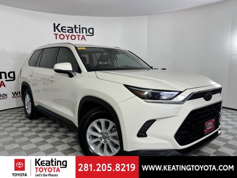 Certified 2024 Toyota Grand Highlander XLE image 2