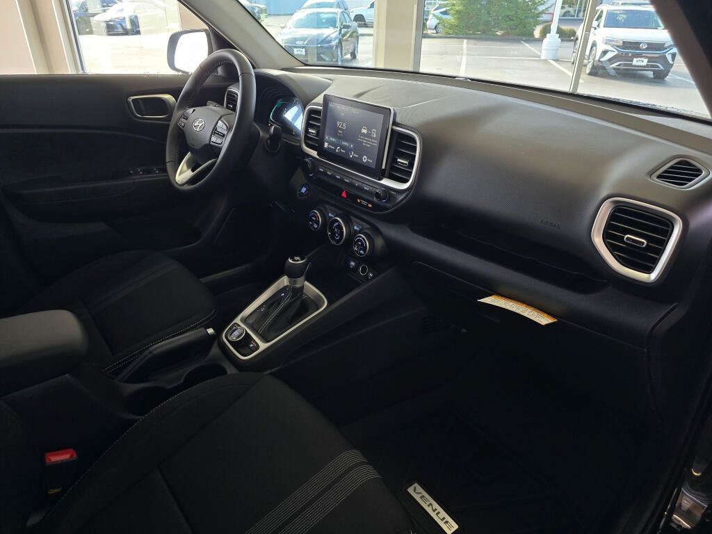 New 2026 Hyundai Venue SEL FWD image 44