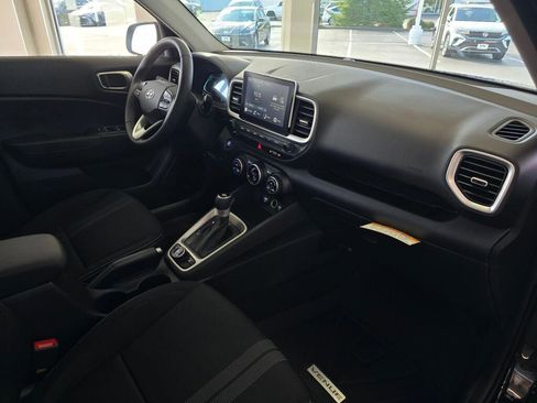 New 2026 Hyundai Venue SEL FWD image 44